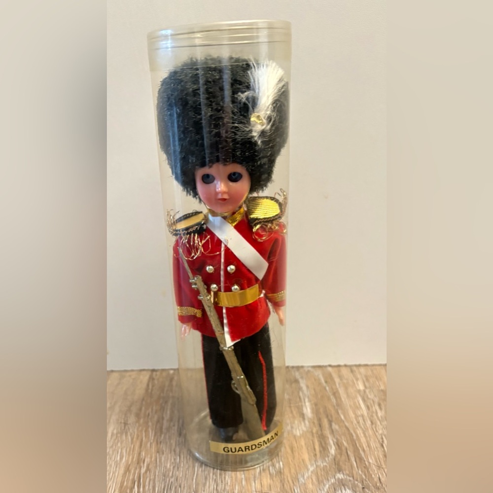 Vintage British Royal Guard Souvenir Doll 8” Queen’s Guard w/ Original Case